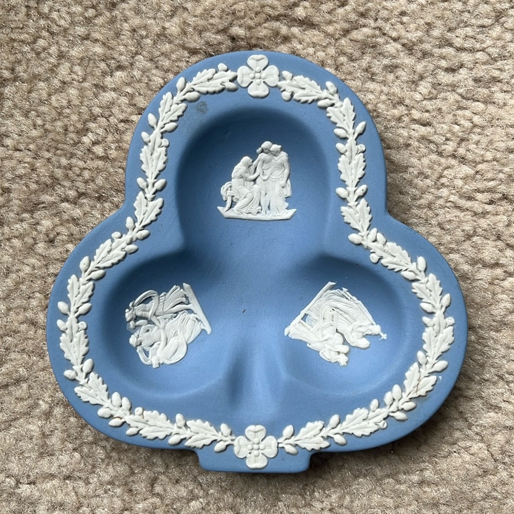 Vintage Light Blue Wedgwood Jasperware Club Shaped Ashtray